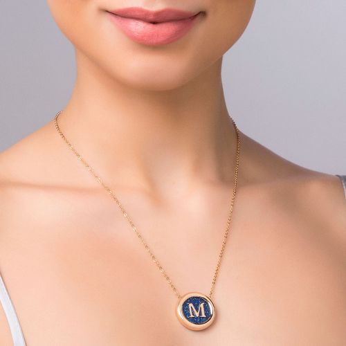 GARGANTILHA LETRA BANHADA A OURO 18K COM CRISTAL -LETRA M
