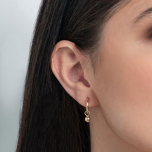 BRINCO MEIA ARGOLA BANHADO A OURO 18K