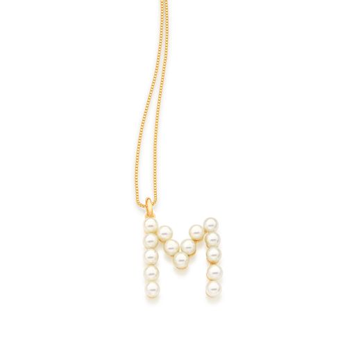 PINGENTE LETRA BANHADO A OURO 18K COM PÉROLAS-LETRA M