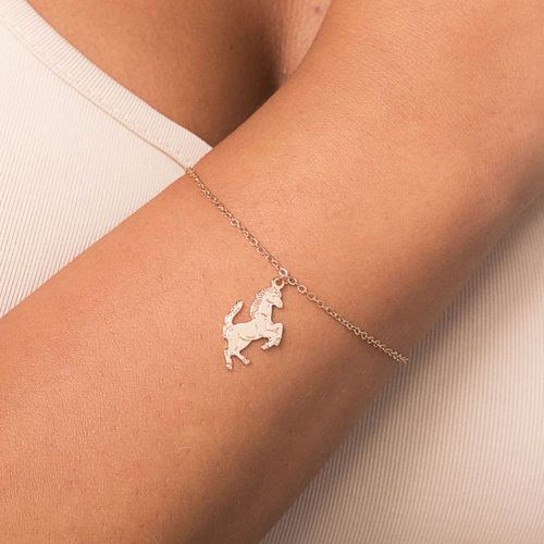 PULSEIRA COM CAVALO BANHADA A OURO 18K