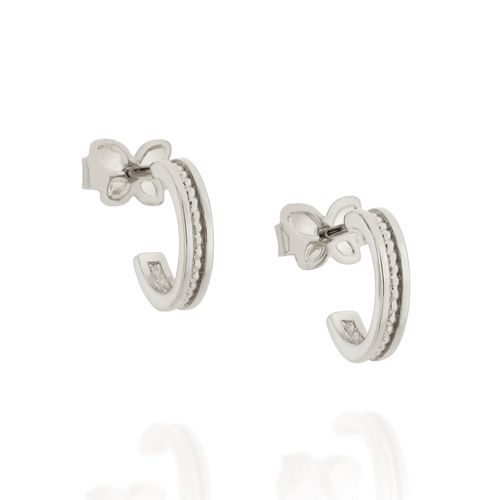 BRINCO MEIA ARGOLA PEQUENA BANHADO A RHODIUM