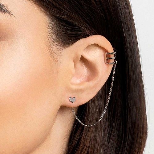 BRINCO CORAÇÃO COM PIERCING DE PRESSÃO BANHADO A PLATINA