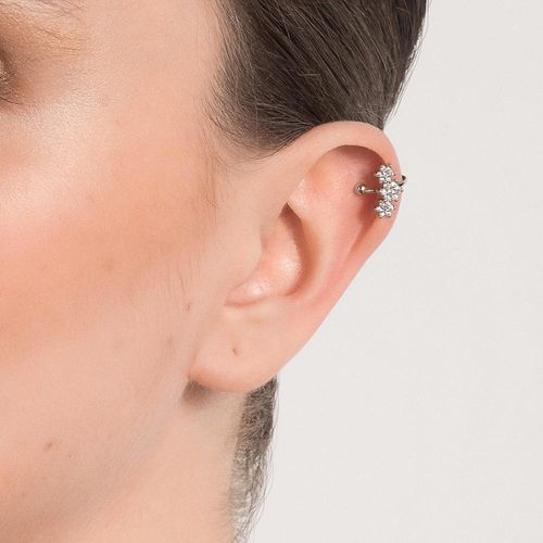 BRINCO PIERCING DE PRESSÃO FLORES BANHADO A PLATINA COM ZIRCÔNIAS
