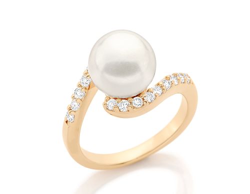 ANEL BANHADO A OURO 18K COM PÉROLA E ZIRCÔNIAS