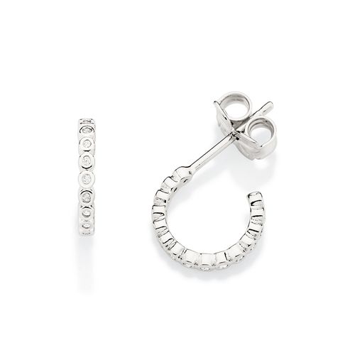 BRINCO MEIA ARGOLA BANHADA A PLATINA COM ZIRCÔNIAS