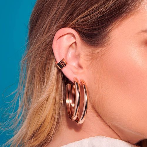 BRINCO BANHADO A OURO 18K MEIA ARGOLA