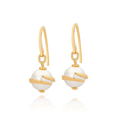 BRINCO BANHADO A OURO 18K COM PÉROLAS SINTÉTICAS