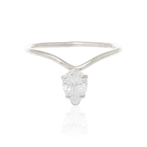 ANEL SOLITÁRIO BANHADO A RHODIUM COM ZIRCÔNIA GOTA.