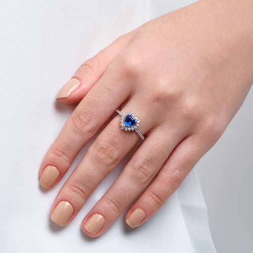 ANEL SOLITÁRIO CORAÇÃO BANHADO A RHODIUM COM ZIRCÔNIAS E CRISTAL