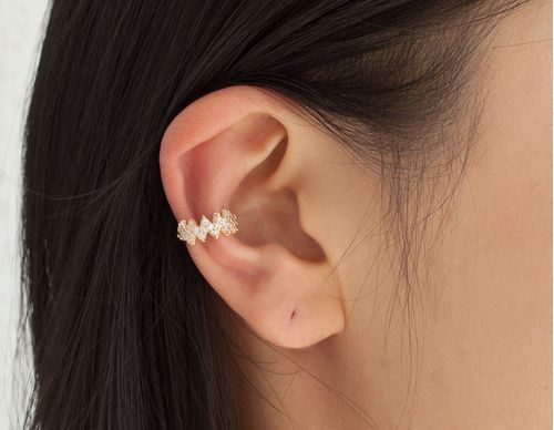 BRINCO PIERCING DE PRESSÃO BANHADO A OURO 18K COM ZIRCÔNIAS