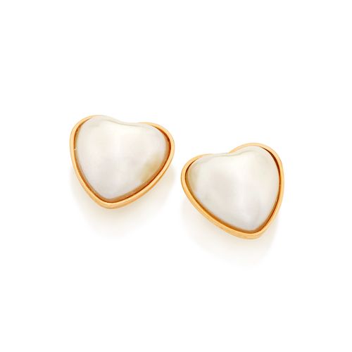 BRINCO CORAÇÃO BANHADO  A OURO 18K COM PÉROLAS