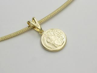 MEDALHA SÃO BENTO BANHADA A OURO 18K