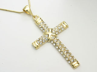 PINGENTE CRUCIFIXO BANHADO A OURO 18K