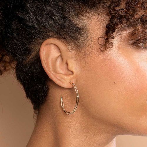 ARGOLA EM FORMA DE CORENTE BANHADO A OURO 18K