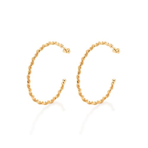 BRINCO MEIA ARGOLA TORCIDA BANHADO A OURO 18K