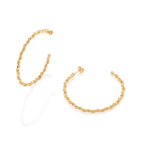 BRINCO MEIA ARGOLA TORCIDA BANHADO A OURO 18K