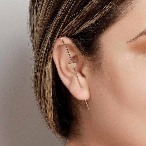 BRINCO EAR CLIMBER CORAÇÃO BANHADO A OURO 18K