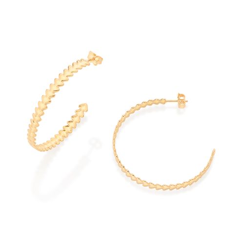 BRINCO MEIA ARGOLA CORAÇÕES BANHADA A OURO 18K