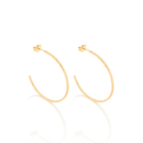 BRINCO MEIA ARGOLA BANHADO A OURO 18K