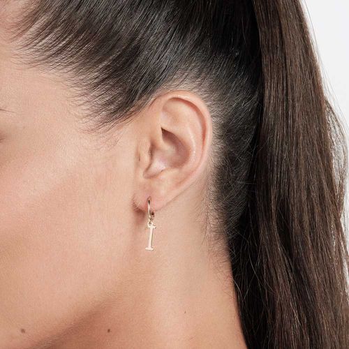 BRINCO ARGOLA COM LETRAS BANHADO A OURO 18K-LETRA I