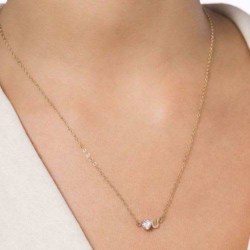 GARGANTILHA COM PINGENTE LETRA BANHADA A OURO 18K COM ZIRCÔNIA -LETRA U