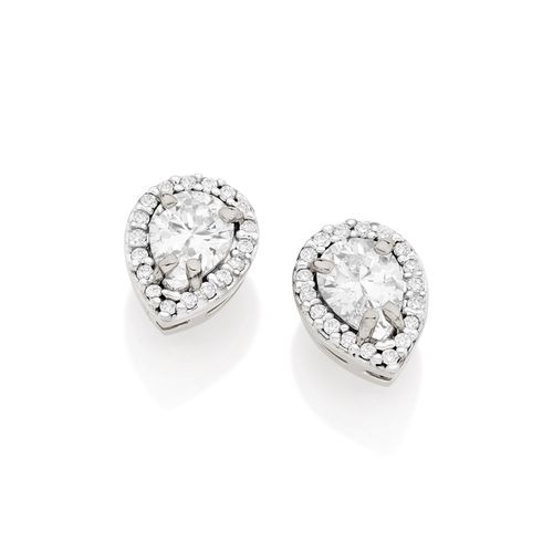 BRINCO BANHADO A RHODIUM COM  ZIRCÔNIAS