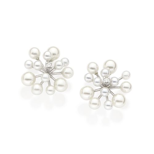 BRINCO BOTÃO BANHADO A PLATINA COM PÉROLAS E ZIRCÔNIAS