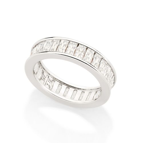 MEIA ALIANÇA BANHADA A PLATINA COM ZIRCÔNIAS BAGUETES