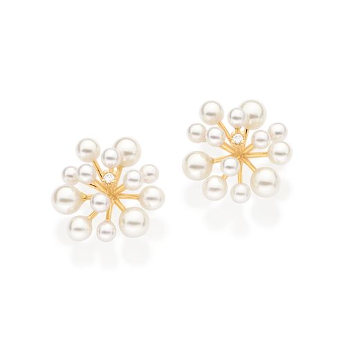 BRINCO BOTÃO BANHADO A OURO 18K COM PÉROLAS E ZIRCÔNIAS