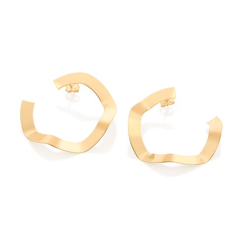 BRINCO MEIA ARGOLA ONDULADA BANHADA A OURO 18K