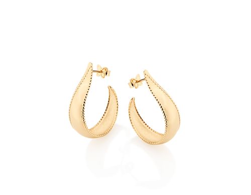 BRINCO MEIA ARGOLA BANHADO A OURO 18K