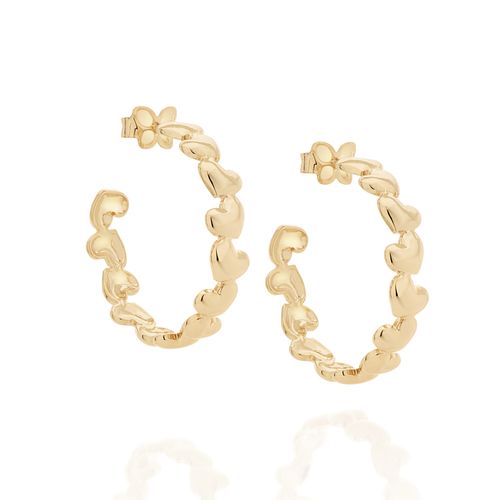 BRINCO MEIA ARGOLA BANHADO A OURO 18K COM CORAÇÕES